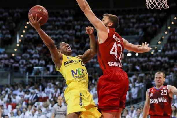 胜于单纯的 胜于单纯的