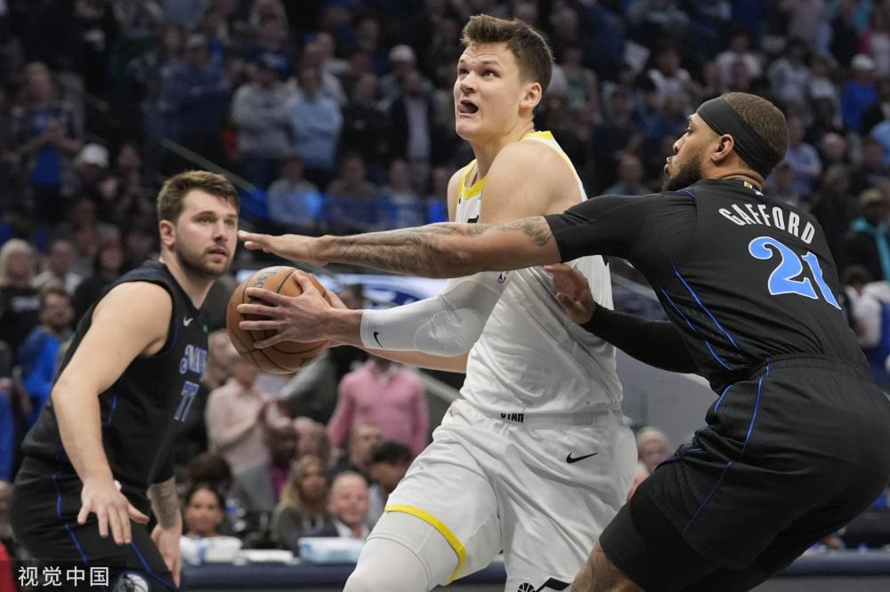 育中的种族 育中的种族