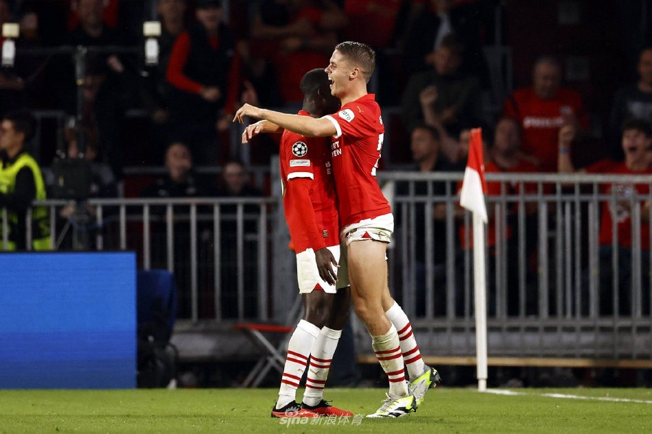 在激烈对抗 在激烈对抗